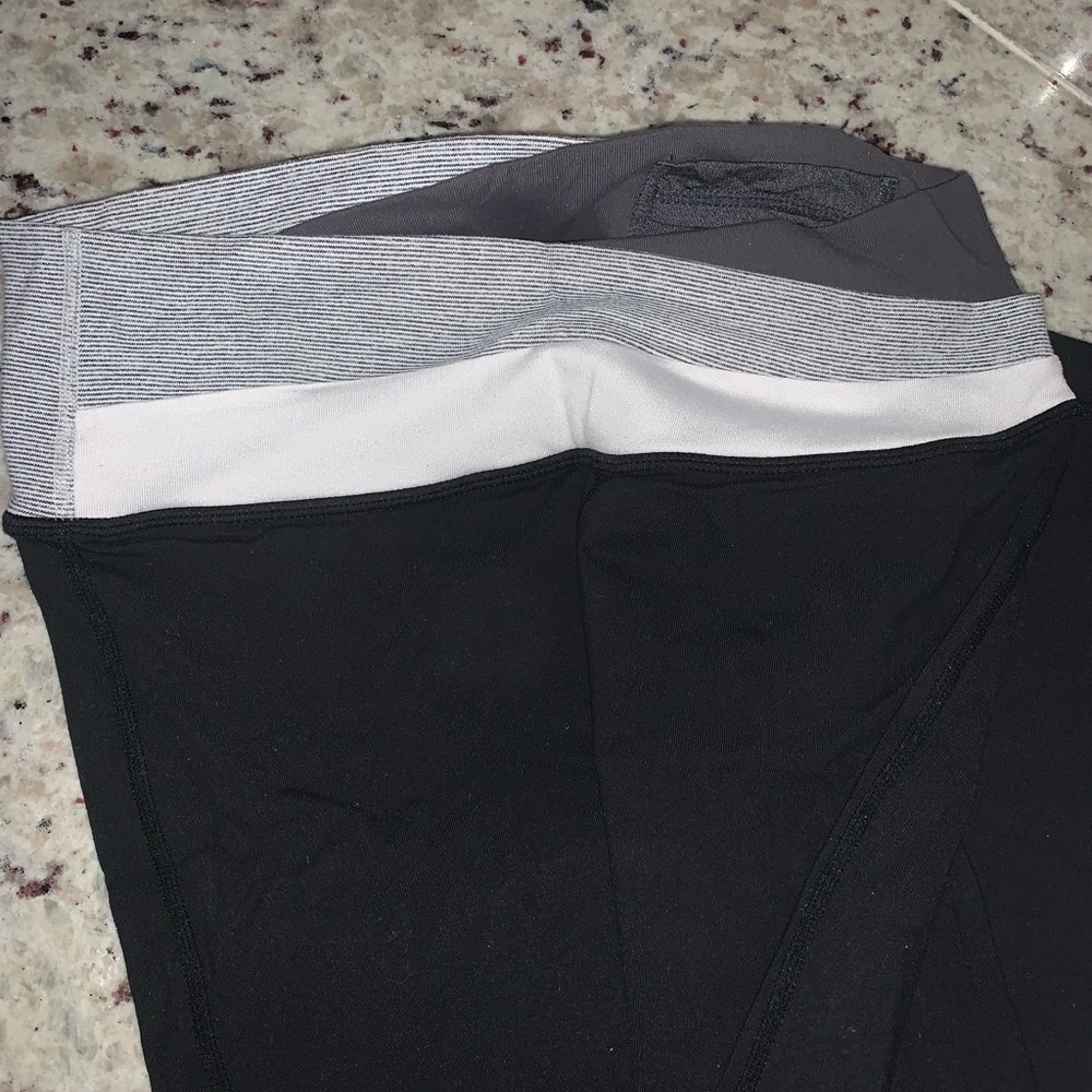 Lululemon pants - Picture 3 of 4